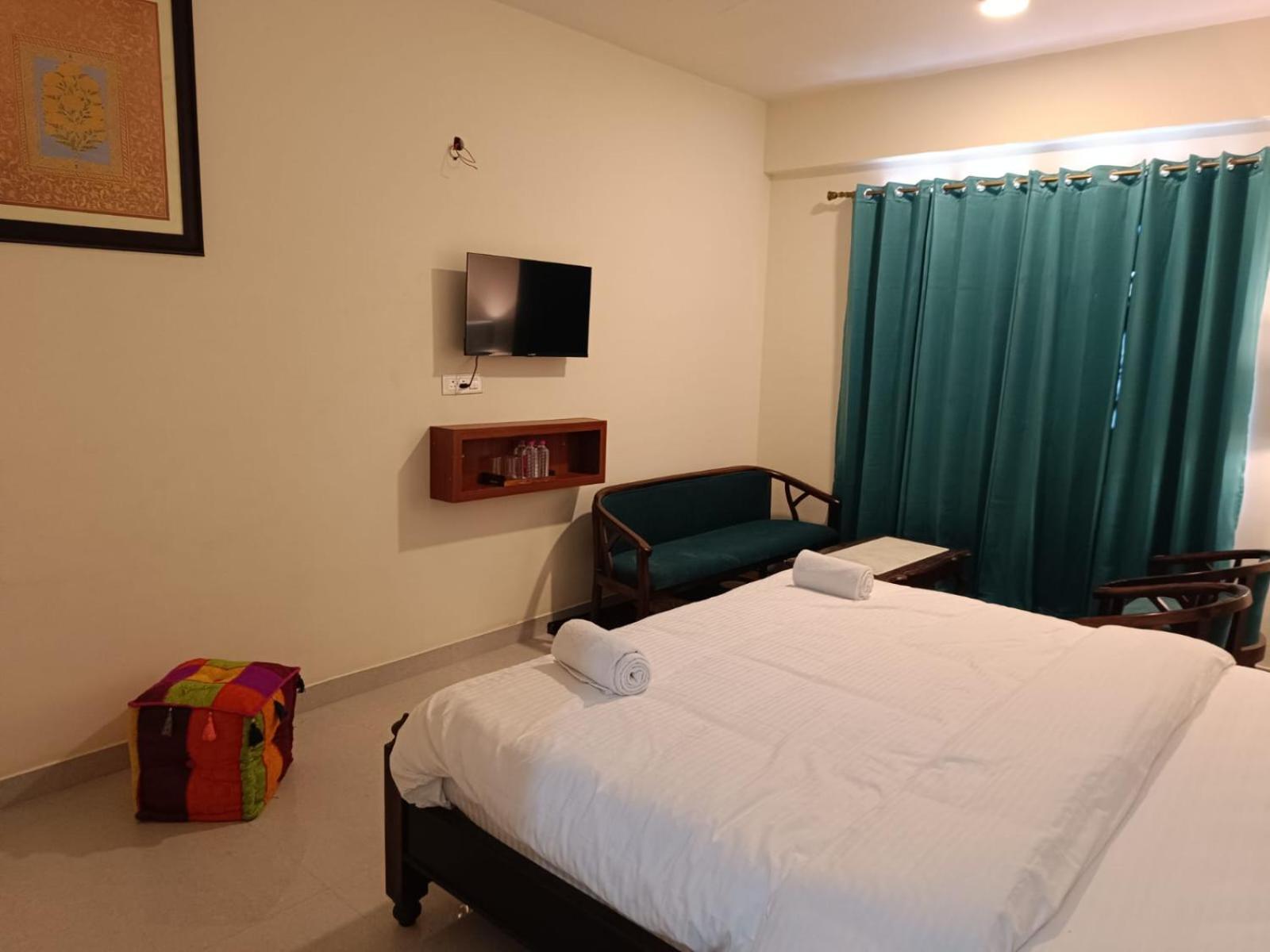 The Kapji Palace Hotel